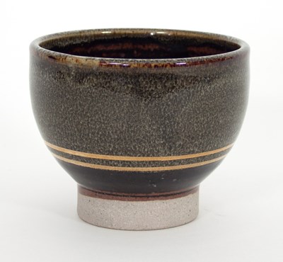 Lot 126 - Russell Collins/A stoneware tea bowl with...