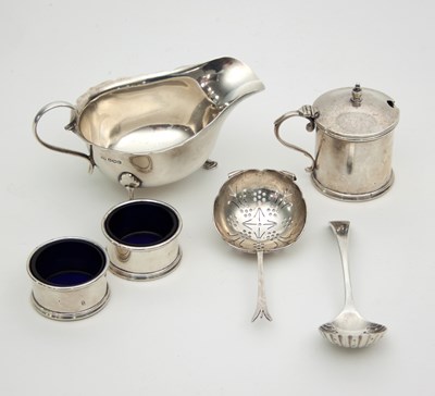 Lot 433 - A silver sauce boat, Mappin & Webb, Sheffield...