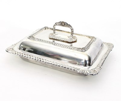 Lot 466 - A silver entr?e dish and cover, H.A.,...