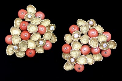 Lot 578 - A pair of 18ct gold, coral and diamond ear...