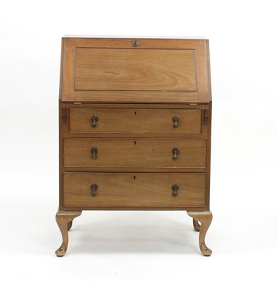 Lot 839 - A 1930s bureau, 77cm wide