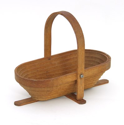 Lot 860 - An American shaker style collapsible wooden...