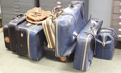 Lot 876 - A quantity of leather and canvas luggage