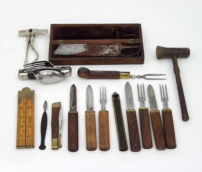 Lot 902 - A Savigny medical knife with interchangeable...