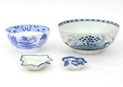 Lot 955 - An 18th Century Worcester blue and white bowl...