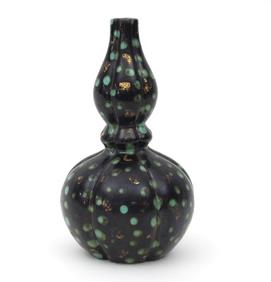 Lot 1019 - A Chinese ceramic double gourd bottle vase,...