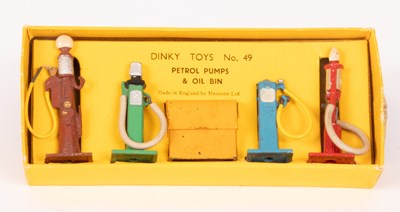 Lot 313 - Dinky Toys