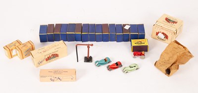 Lot 315 - A quantity of 00 gauge accessories