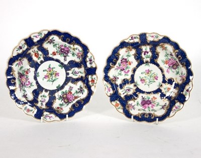 Lot 41 - A pair of Worcester first period plates, circa...