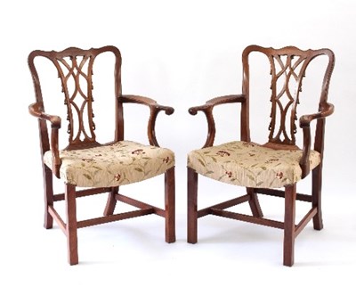 Lot 531 - A pair of 18th Century style satinwood...