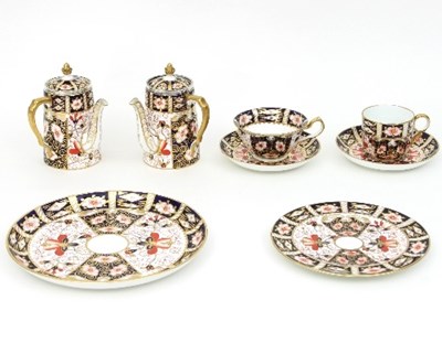 Lot 236 - A quantity of Royal Crown Derby Imari tea...