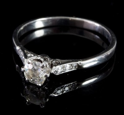 Lot 481 - A diamond solitaire ring, the claw set stone...