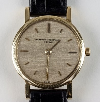 Lot 510 - A lady's 18ct gold cased Vacheron & Constantin...