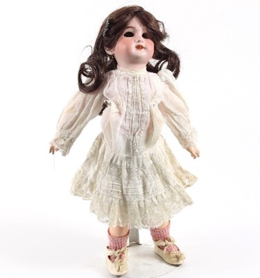 Lot 558 - A German bisque head doll, marked 'DEP 4',...