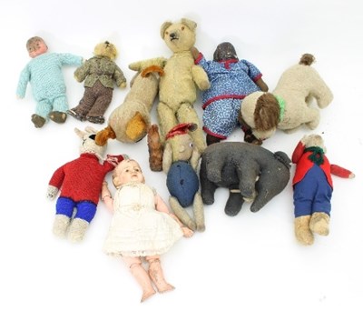 Lot 613 - A small group of stuffed animals, teddy bears...