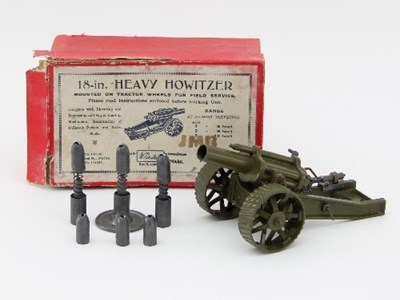 Lot 658 - A Britain's 18-in Heavy Howitzer, No 1266, boxed