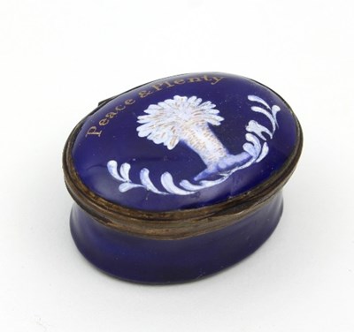 Lot 366 - A South Staffordshire oval enamel patch box,...