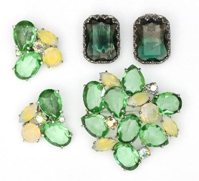 Lot 396 - Schiaparelli costume jewellery to include...