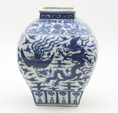 Lot 471 - A Ming style Chinese blue and white vase of...