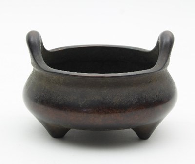 Lot 480 - A Chinese bronze two-handled censer, with...