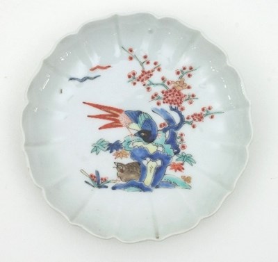 Lot 523 - A late 17th/early 18th Century Kakiemon saucer,...