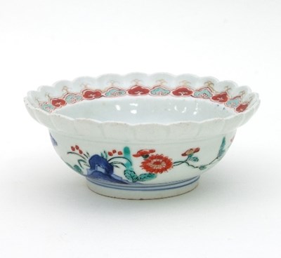 Lot 526 - A late 18th Century Kakiemon bowl, the...