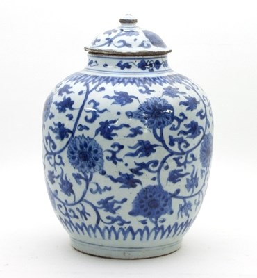 Lot 533 - A Chinese blue and white jar and cover, late...