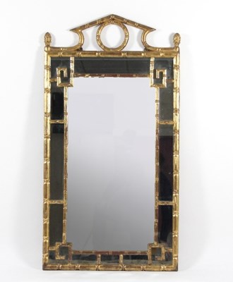 Lot 724 - A 19th Century giltwood wall mirror in the...