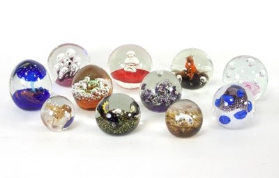 Lot 17 - A group of eleven various glass paperweights...