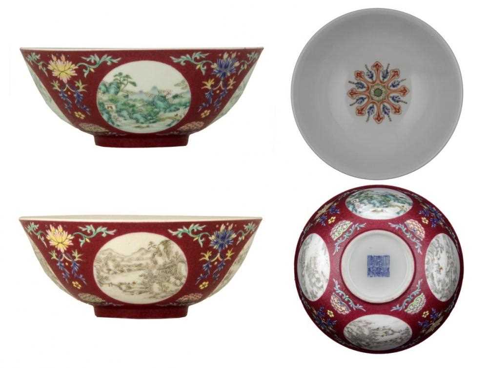 Lot 409 - A Chinese medallion bowl, Jiaqing (1796-1820),...