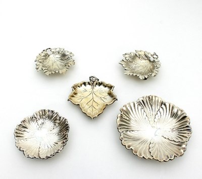 Lot 152 - A Spanish silver leaf shaped dish, 14cm...