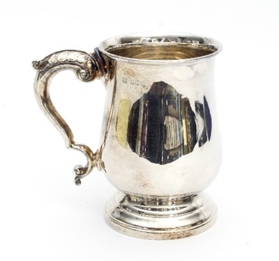 Lot 198 - A Georgian style silver mug, EHP Co Ltd,...