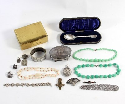 Lot 318 - A small group of sundries comprising an oval...