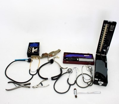 Lot 853 - Various stethoscopes and other doctor's...