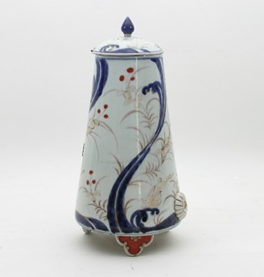 Lot 135 - A Japanese Imari coffee ewer and cover, circa...