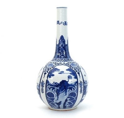 Lot 159 - A Chinese blue and white bottle vase,...