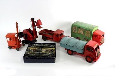 Lot 430 - A Hornby type M1 train set with track, boxed,...