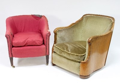 Lot 690 - An Edwardian upholstered tub chair on square...