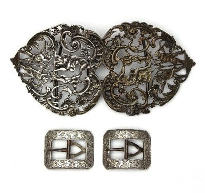 Lot 50 - A Victorian silver buckle, William Comyns,...