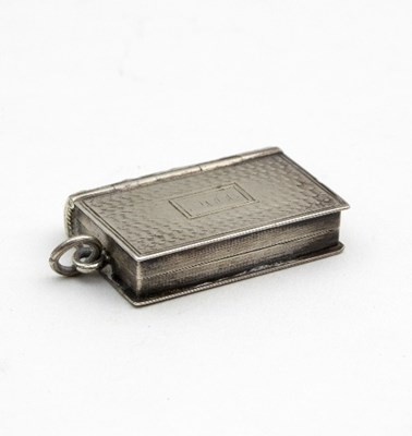 Lot 51 - A William IV silver vinaigrette, John Taylor &...