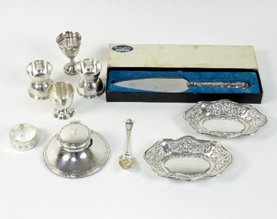 Lot 143 - A pair of silver bonbon dishes, HM, Birmingham...