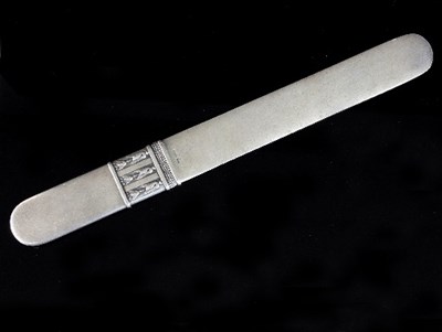 Lot 190 - A Faberg?© silver letter knife circa 1900,...