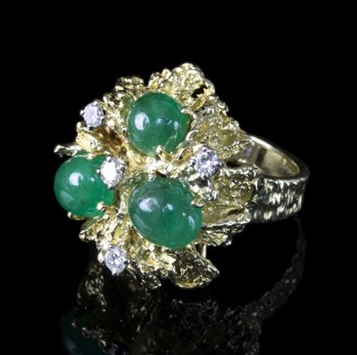 Lot 283 - An Alan Gard ring of modern design, set with...