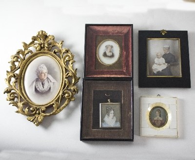 Lot 267 - Sundry miniature portraits and photographs