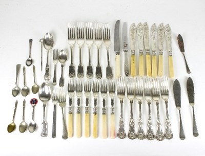 Lot 471 - A quantity of plated flatware in a wicker...