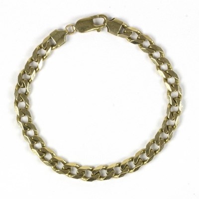 Lot 540 - A 9ct gold curb link bracelet, approximately...