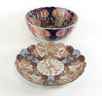 Lot 691 - A Japanese Imari dish with scalloped rim, 34cm...