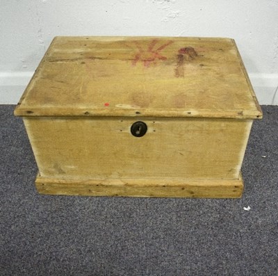 Lot 1013 - A small pine chest with hinged lid, 40cm wide