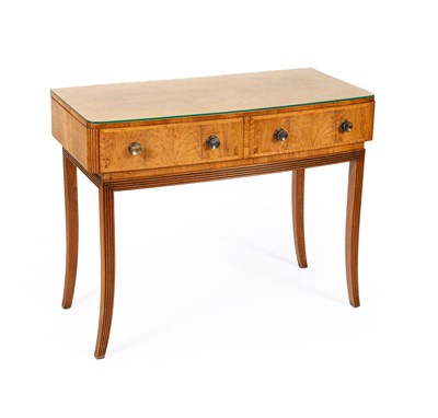 Lot 231 - An Art Deco walnut and walnut flamed side table