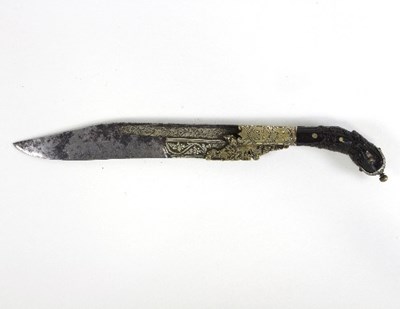 Lot 1185 - A Sinhalese piha kaetta knife with hardwood...